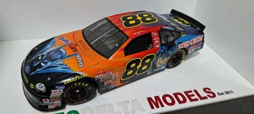 1998 DALE JARRET FORD TAURUS NASCAR - BATMAN