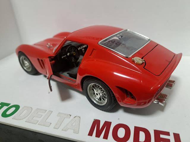1:18 FERRARI 250 GTO