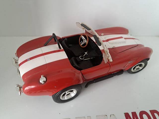 1:18 AC COBRA