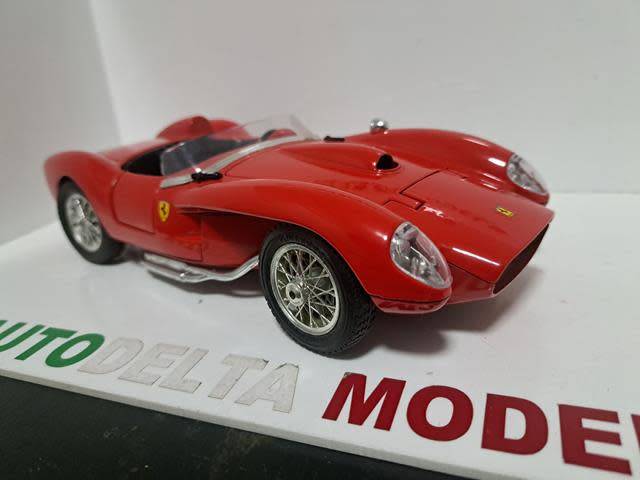 1:18 FERRARI 250 TESTA ROSSA
