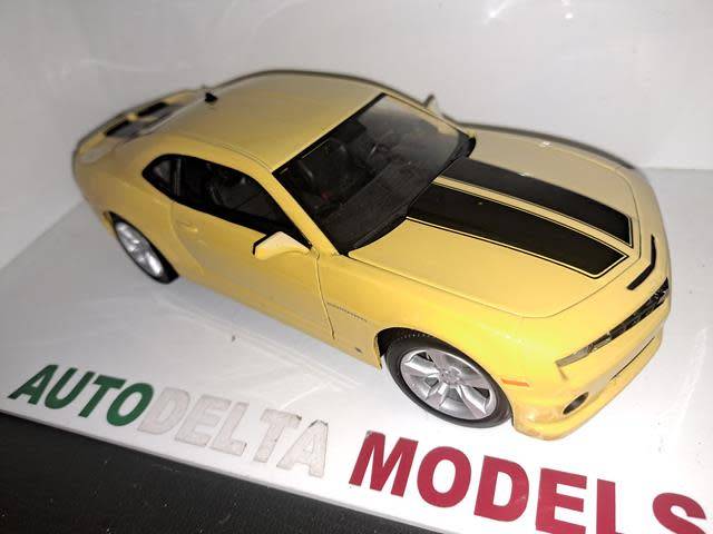 1:18 CHEVROLET CAMARO  2010