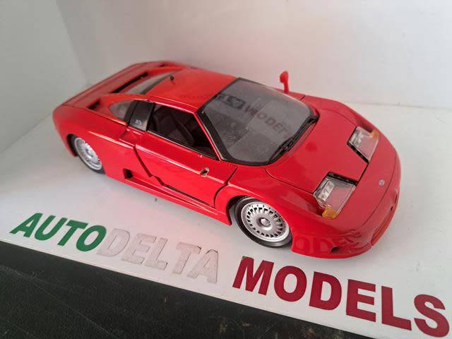 1:18 BUGATTI EB 110