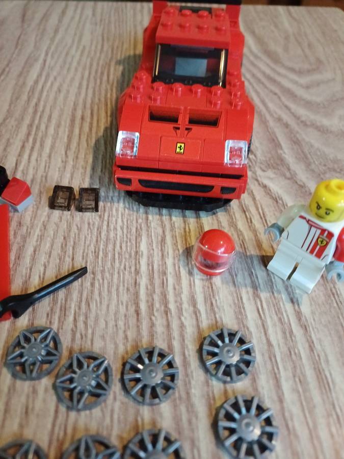 LEGO Speed Champions Ferrari F40 Competizone (75890) - Retired