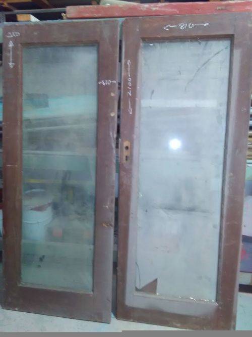DOUBLE GLASS DOORS