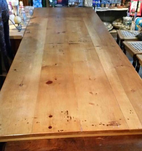 URGENT SALE !! REDUCED!! WOW!! HUGE antique oregon pine 12-14 seater table (3)
