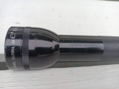 MAG-LITE INSTRUMENT BATTERY OPERATED BIG CAMPING TORCH FLASH LIGHT, USA