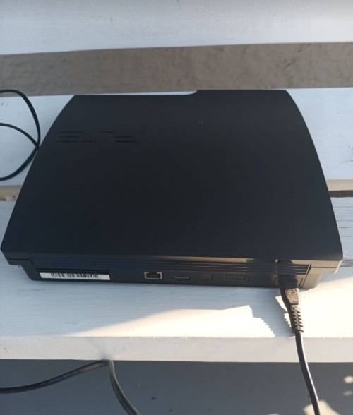 SONY PS3 Slim Console (Displaying NO SIGNAL to TV)
