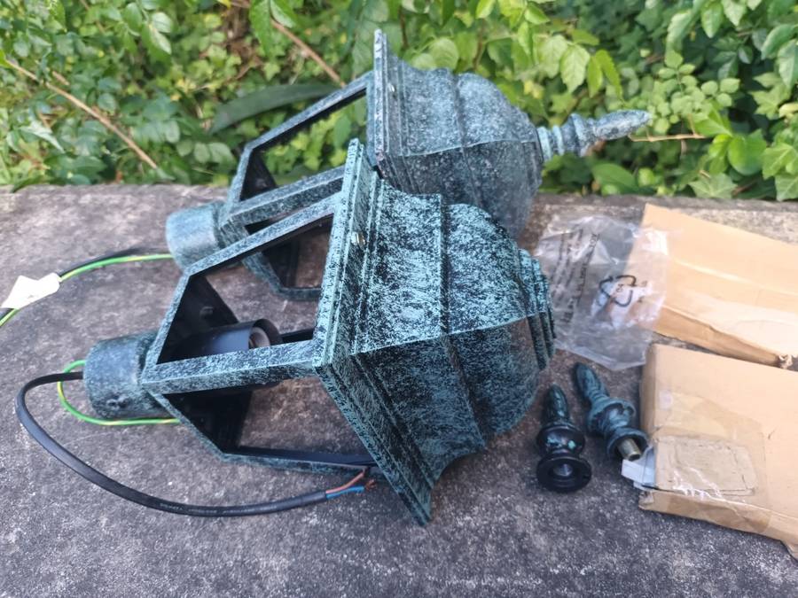 Aluminum Cast Lantern Clear Beveled Panels × 2