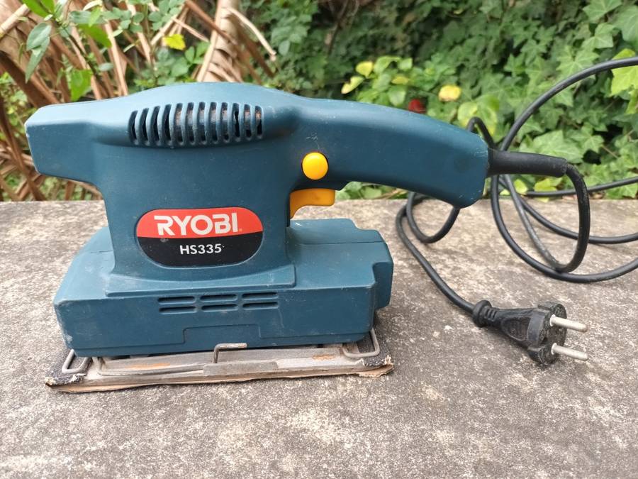 RYOBI HS335 Orbital Sander