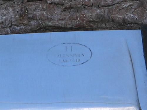 Fallkniven F1 survival knife