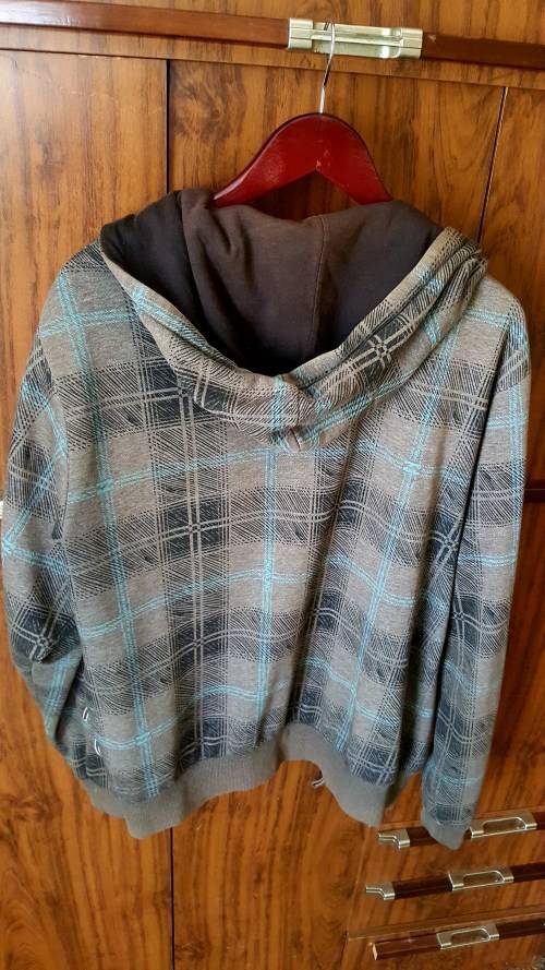Billabong Hoodie and Quality.In good condition.Size Large.CLEARANCE SALE ITEMS