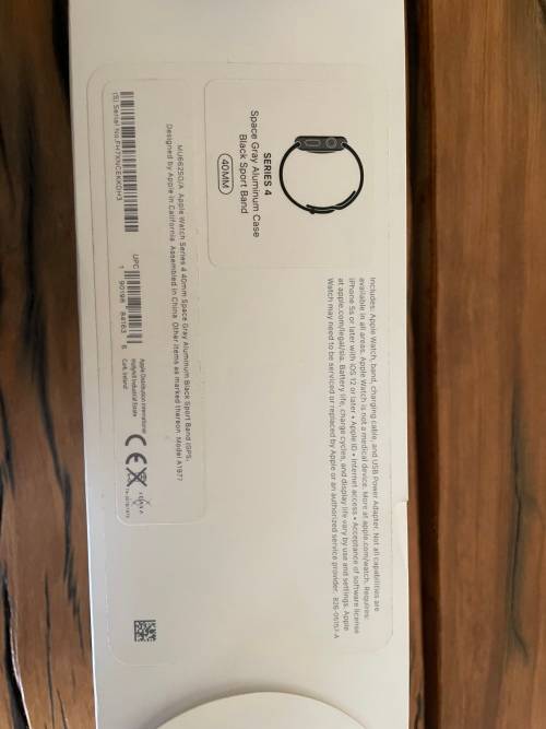 Apple Watch Series 4 GPS 40mm Space Grey Aluminium Case - Outer Cracked Screen, Full Working (AS IS)