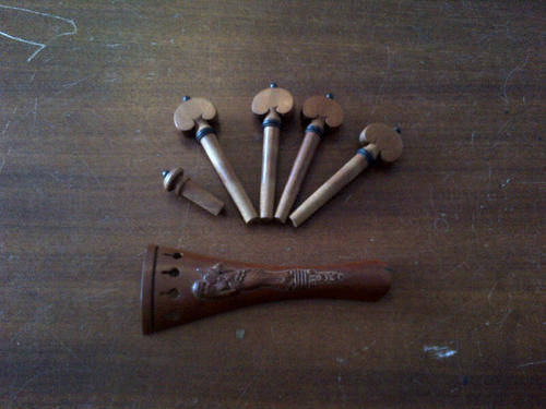 4/4 Violin accessories/fittings quality jujube wood