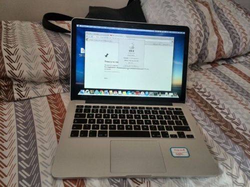 Retina display Macbook Pro I5 2.5Ghz, 8GB Ram and 256GB SSD
