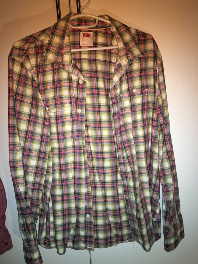 Levis Shirt (quality photo in discription)