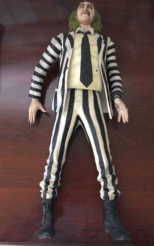 BEETLEJUICE figurine 18 inch