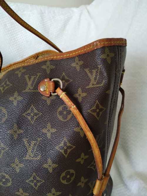 Louis Vuitton Neverfull Tote