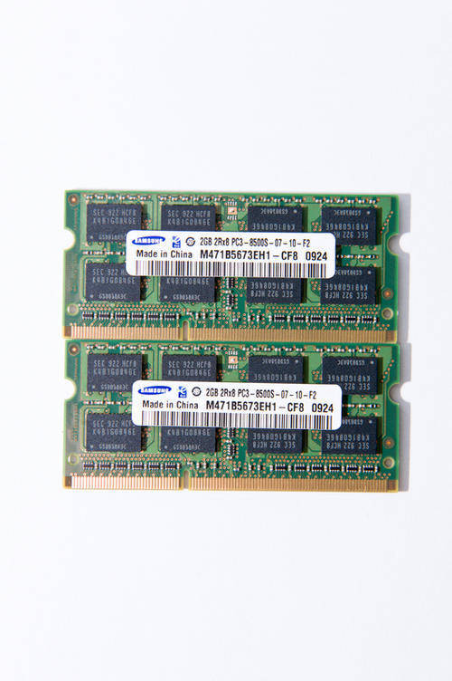 Samsung DDR3 8500S laptop RAM (2GB)
