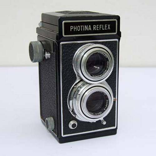 Photina Reflex twin lens reflex camera with lightmeter