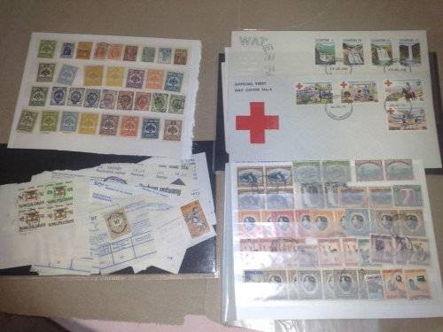GLORY LOT TO CLEAR-CARDS,SLEEVES,CONTROLS,FOLDERS-35 ITEMS IN TOTAL-GOOD VALUE-BARGAIN LOT