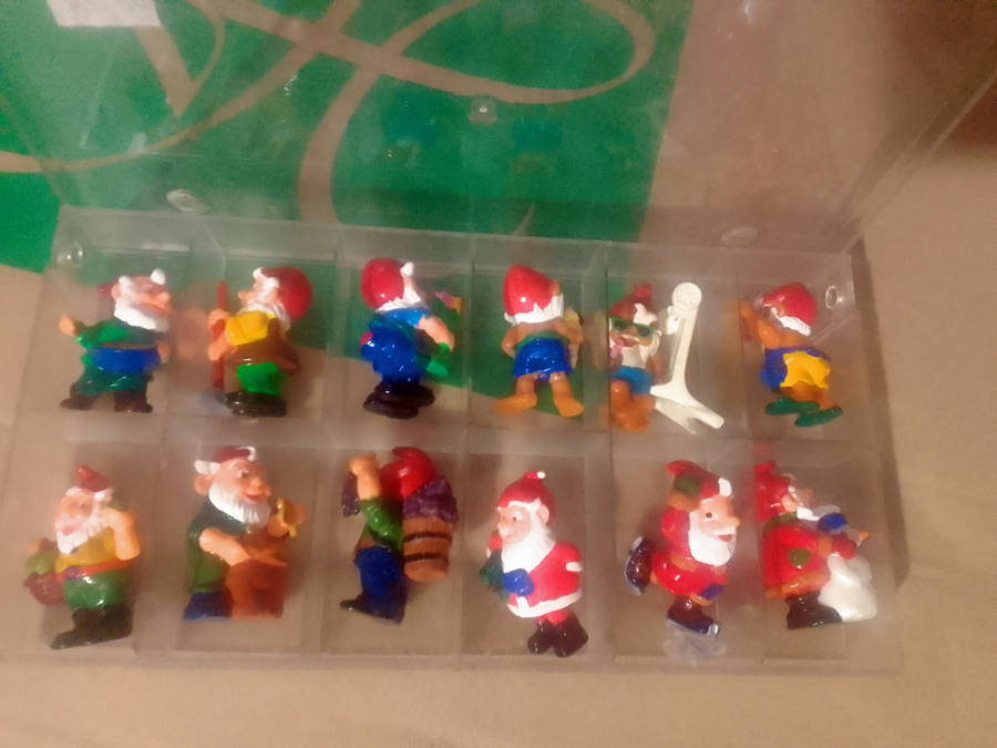FERRERO KINDER SURPRISE GARDEN GNOMES MINIATURE FIGURINES,SET OF 12,COMPLETE-MADE IN GERMANY