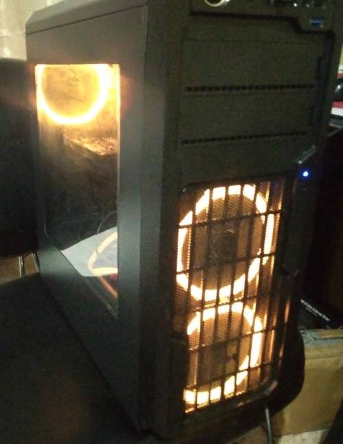 ! INTEL i7-4790 [4 GHz!] GAMING RIG + GPU !!