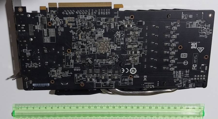 !! LOT OF (X3) GPUs - PARTS OR REPAIR !!