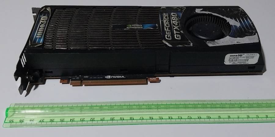 !! LOT OF (X3) GPUs - PARTS OR REPAIR !!