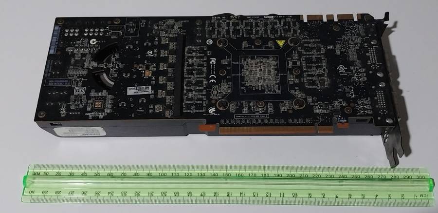 !! LOT OF (X3) GPUs - PARTS OR REPAIR !!