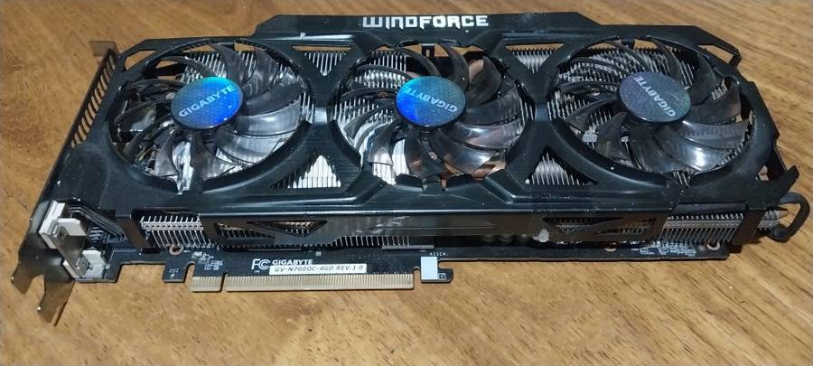 !! GIGABYTE GV-N760 4GB OVERCLOCK EDITION GPU GRAPHICS CARD - PARTS OR REPAIR !!