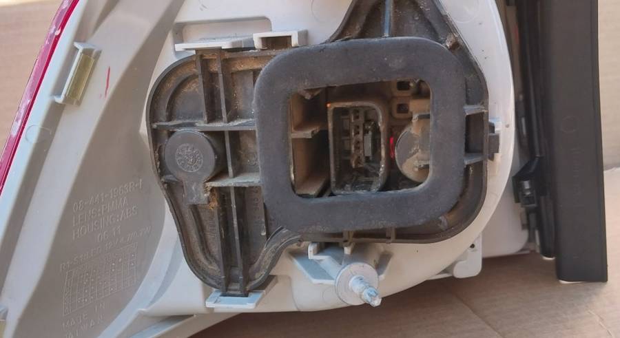 GOLF 5 ORIGINAL OEM TAIL LIGHT