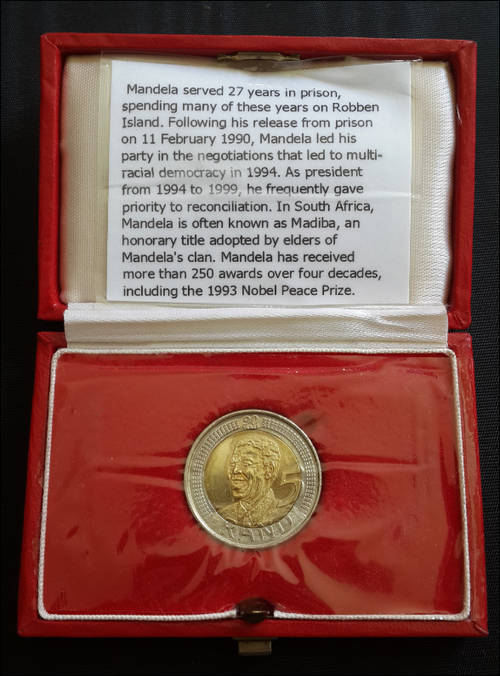 *** 2008 - MANDELA R5 COIN - UNCIRCULATED  - IN BOX ***