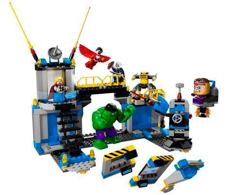 Hulk Lab Smash (76018) - Lego Super Heroes (Discontinued)
