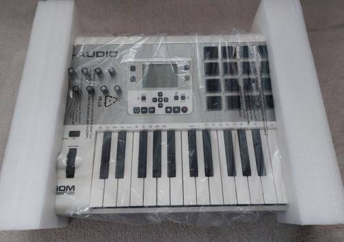 M-Audio Axiom Air 25 Keyboard and Pad Controller