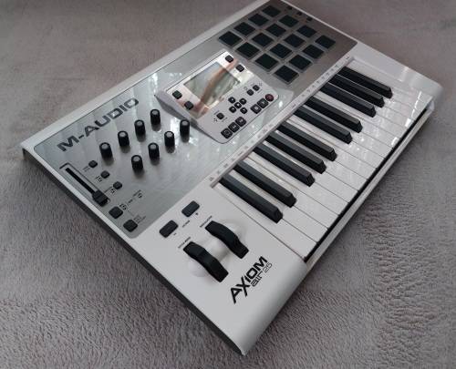 M-Audio Axiom Air 25 Keyboard and Pad Controller