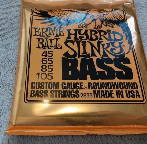 Ernie Ball Hybrid Slinky 4-String Bass Strings  (45-105)