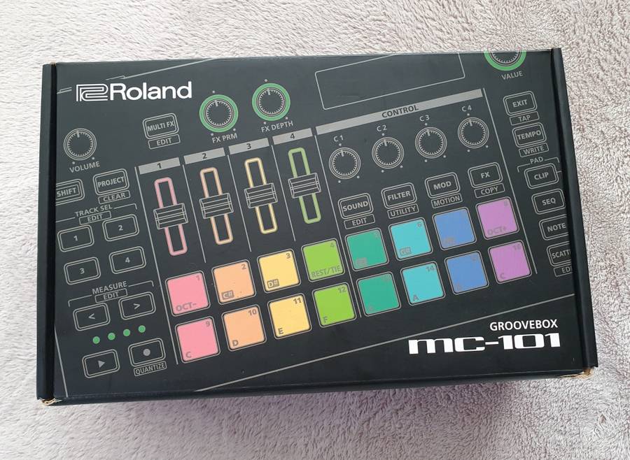 Roland MC-101 Groovebox in box