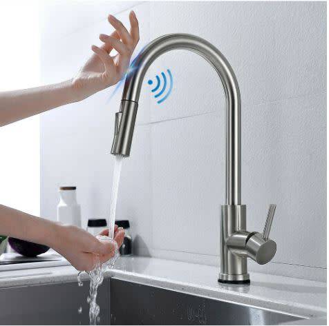 Brushed Nickel Stainless Steel Kitchen Sink Faucets Mixer 360 ° Rotation Smart Touch Sensor Pull Out