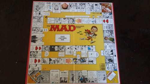 1979 MAD MAGAZINE BOARD GAME (COMPLETE AND GOOD CONDITION)