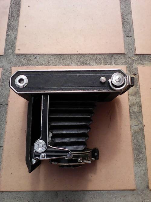 RARE 1934 - 1939 KODAK VOLLENDA 620 FOLDING CAMERA (MINT CONDITION) VALUE R5500.00