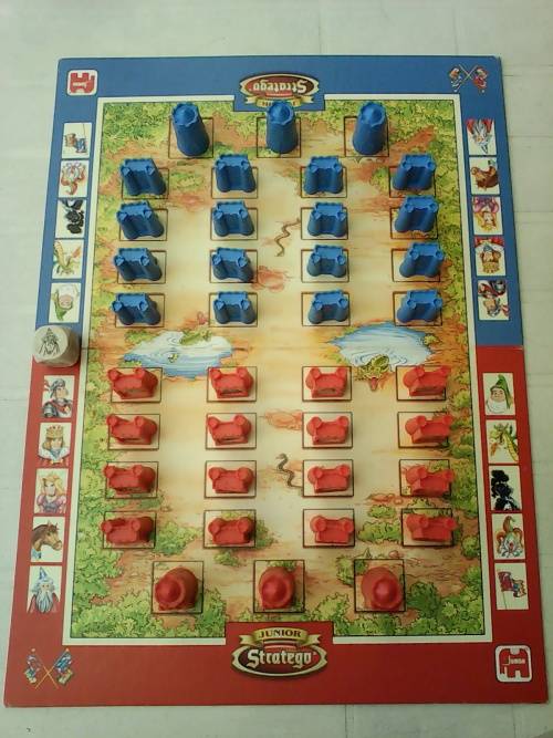 Rare 1984 Junior Stratego (Complete and playing pieces plus board in mint condition)
