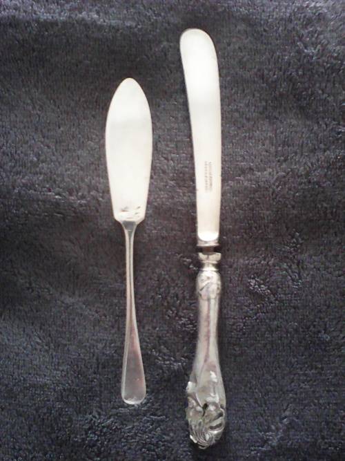 Mappin @ Webb Butterknife / R.M.Co FishKnife (Sold as One lot)