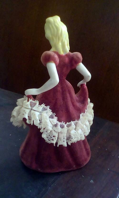 Antique / Vintage Hand Painted Porcelain Figurine