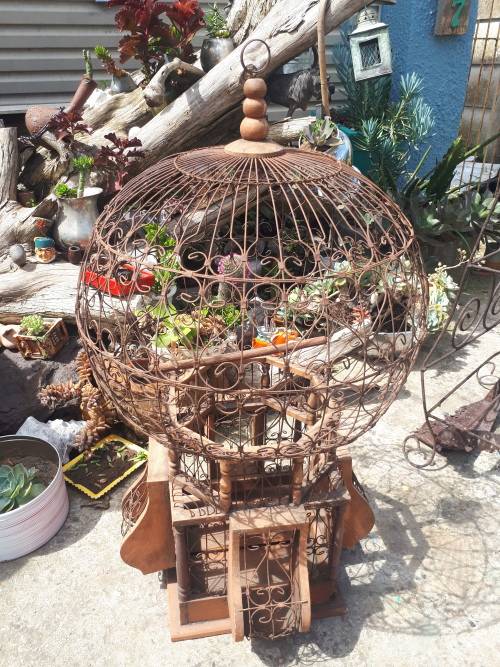 Large Stunning Highly Detailed Victorian Bird Cage