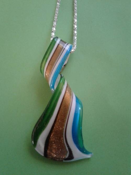 GLASS GOLD SAND LAMPWORK PENDANT WITH CHAIN 9X 10 MM X7 MM HOLE