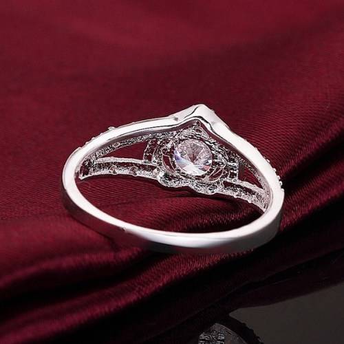 **HIGH QUALITY*** SILVER PLATED RING WITH ZIRCONIAS - SIZE 9