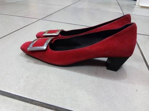 Roger Vivier Belle Vivier suede pumps