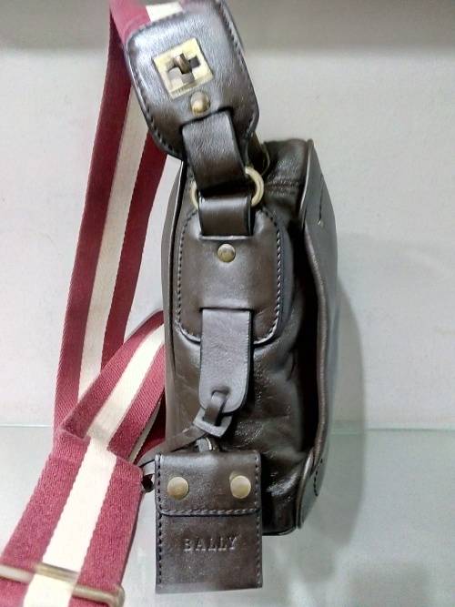 Bally Messenger Bag (Curtina Gkei)