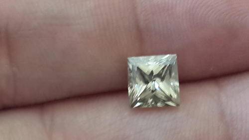 STUNNING 2.44 Carat - Princess Cut - Light Champagne - VVS1 -Moissanite