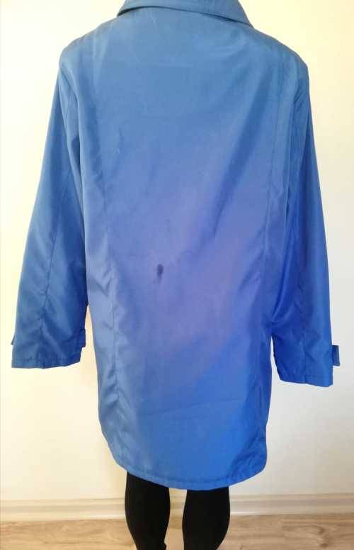 Gorgeous blue trench Cost